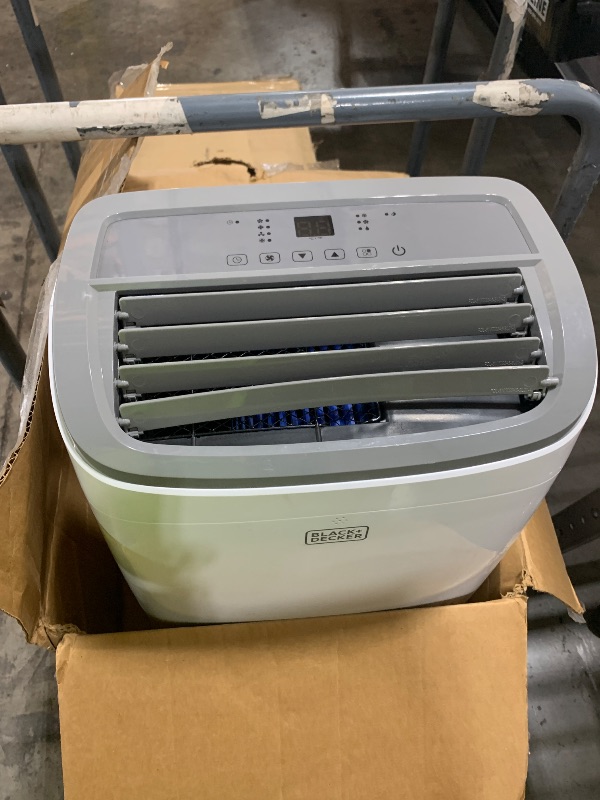 Photo 1 of FOR PARTS ONLY - BLACK+DECKER Portable Air Conditioner, 8,000 BTU (3,950 BTU SACC) for Rooms up to 400 Sq., White
