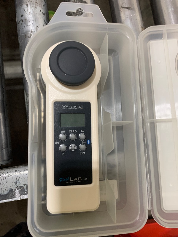 Photo 1 of PoolLab 1.0 – 11 parameter pool water Photometer with Bluetooth