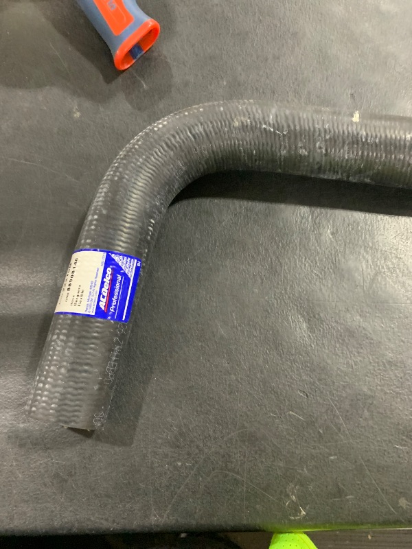 Photo 1 of ACDelco Gold 22219M Molded Radiator Hose