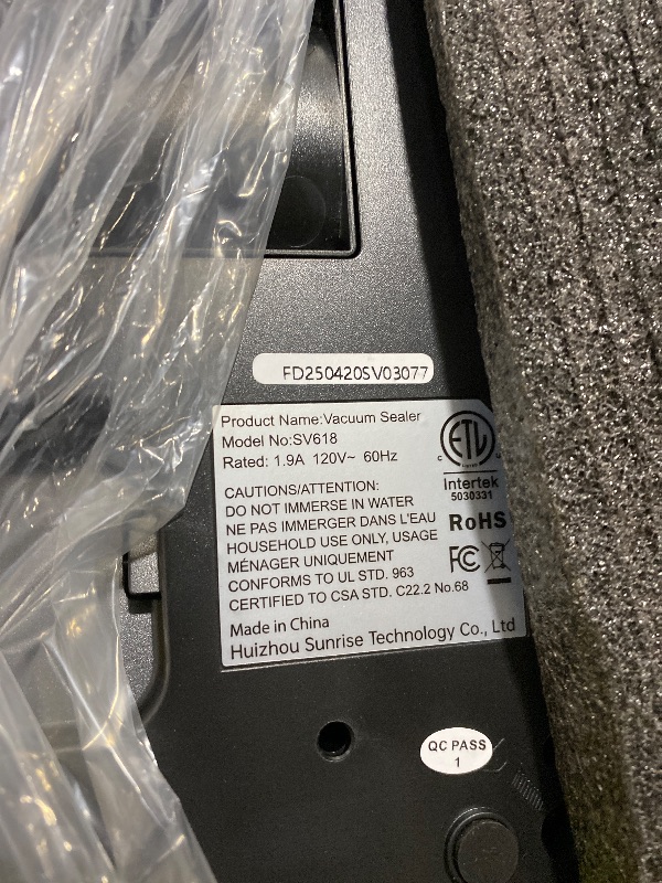 Photo 1 of Vacuum Sealer Machine silver