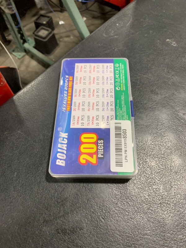 Photo 1 of BOJACK 15 Values 200 pcs Fast-Blow Glass Fuses Assortment Kit 5x20mm 250V 1 5 10 15 20A 6x30mm 250V 1 2 3 5 6 7 8 10 15 20A amp packag in a Clear Plastic Box