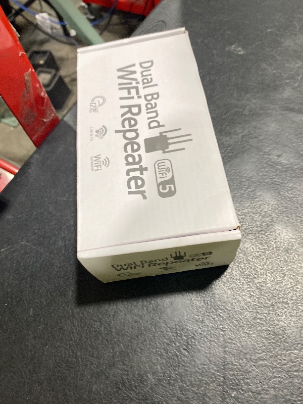 Photo 1 of AOOEPU Dual - Band 2.4G&5G WiFi Extender Signal Booster, WiFi Extender with 4 High - Gain Antennas, WiFi Booster with 2 LAN Ports, WiFi Repeater with 12880 Sq.ft Coverage 105 Devices