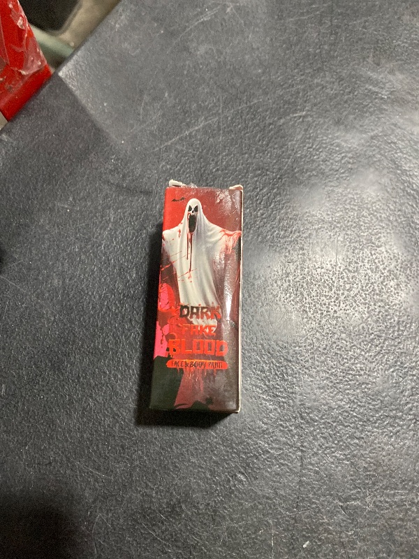 Photo 1 of Halloween 50ml Fake Blood Washable, Special Effect Makeup Vampire Accessories, Cosplay for Zombie and Costume, Fake Blood Makeup Imitates Bleeding Wounds