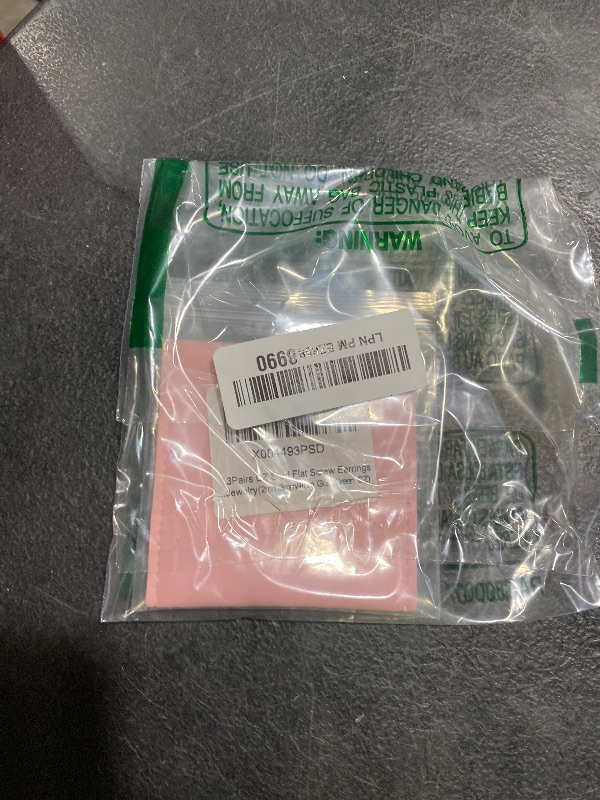 Photo 1 of 3Pairs CZ Stud Flat Screw Back Earrings for Women Multiple Piercing,Dainty Flatback Cubic Zirconia Cartilage Earring Stud,Helix Tragus Conch Piercing Jewelry (2mm/3mm/4mm Gold, Green CZ)