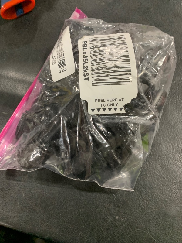 Photo 1 of Kalolary 10PCS Barbed Tee 1/2 inch to 1/4 inch Irrigation Tube Anti-Drop Premiun Quality Fitting (fits 13mm ID/ 4mm ID), 16mm PE Pipe Lock Female Connector to 47 Pipe Variable Diameter Six-Way Adapter