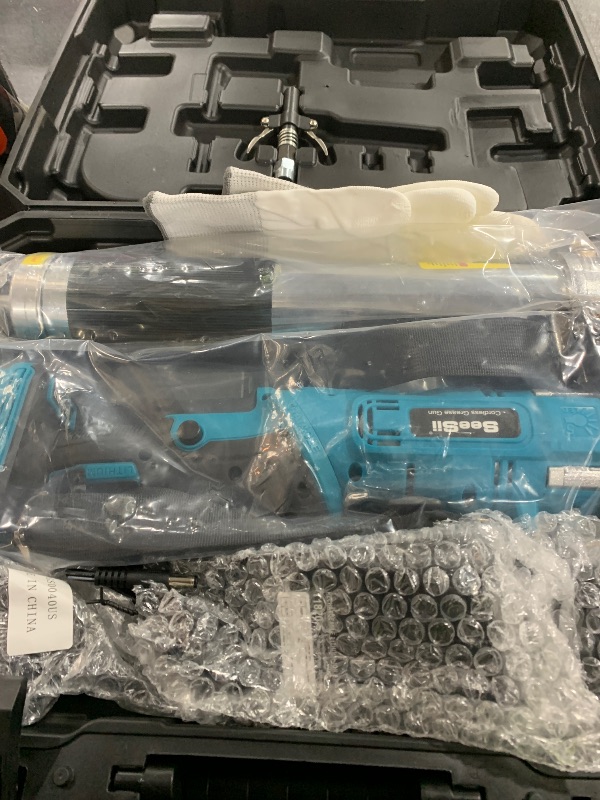 Photo 1 of Seesii Innovative 2-in-1 Grease Gun: High-Efficiency 5.3 oz/min 12,000 PSI Electric Grease Gun Kit with 2 * 2.0AH Batteries and Charger, Easy-to-Use for Farmers, Equipment Operators & Owners