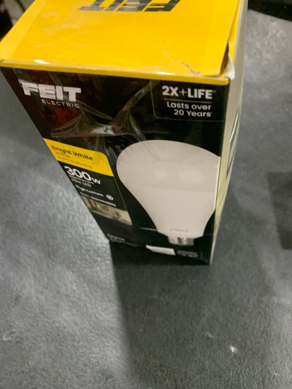 Photo 1 of Feit Electric A23 LED Light Bulb, 300W Equivalent, Non-Dimmable, 4060 Lumens, E26 Standard Base, 3000k Bright White, High Output LED Bulb, Damp Rated, 22 Year Lifetime, OM300/830/LED