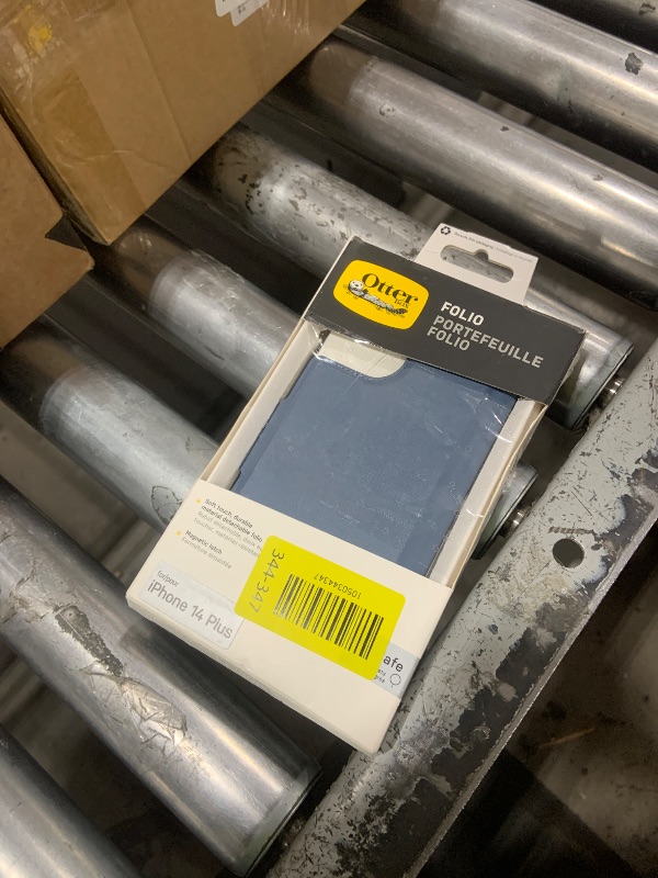 Photo 1 of OtterBox Detachable Folio Wallet (Case Sold Separately) for MagSafe - iPhone 15 Plus and iPhone 14 Plus - BLUETIFUL (Blue)