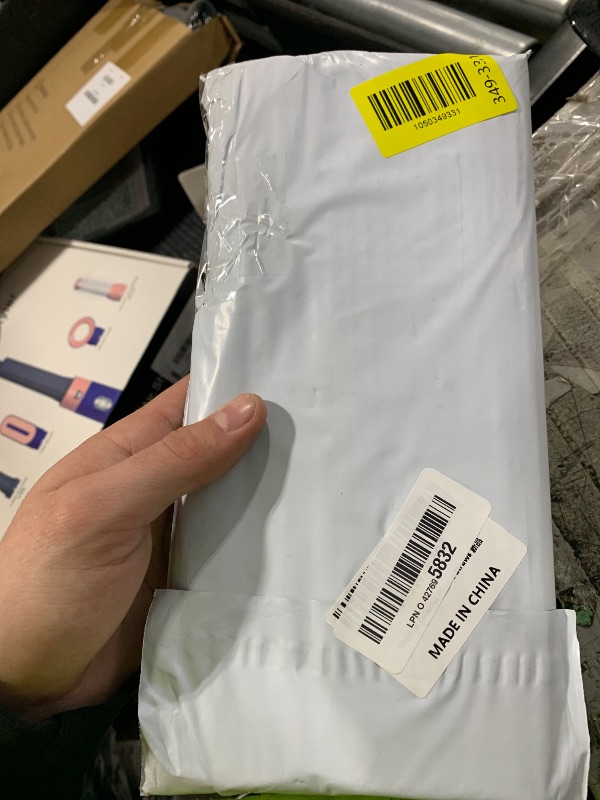 Photo 1 of 100 Pcs Colorful Plastic Long Disposable Drinking Straws.(0.23''diameter and 10.24"long) (Colorful-long)