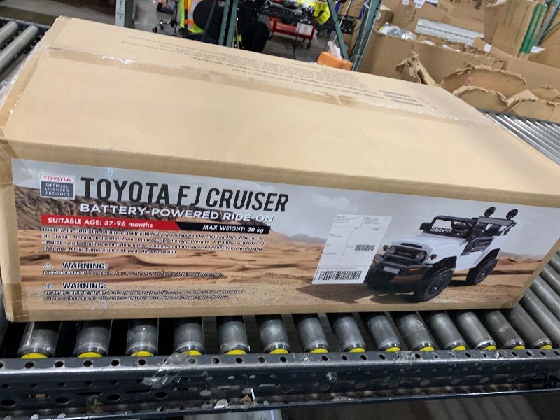 Photo 1 of 12V 2-Seat Licensed Kids Ride On Toyota FJ40 Car with 2.4G Remote Control
