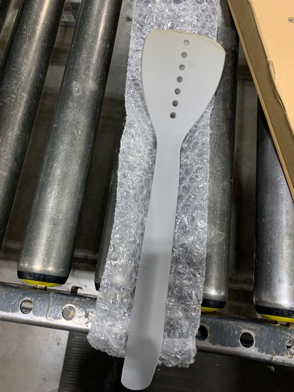 Photo 1 of plastic spatula 