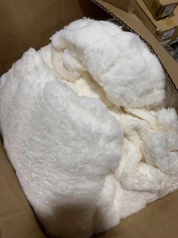 Photo 1 of Bedsure Gentlesoft™ 2-in-1 King Size Comforter Set and Detachable Fluffy Blanket, Cream White Bedding Set For All Season Use, SnapTech™ Design for Space Saving (Includes 2 Pillow Shams, 2 Pillowcases)