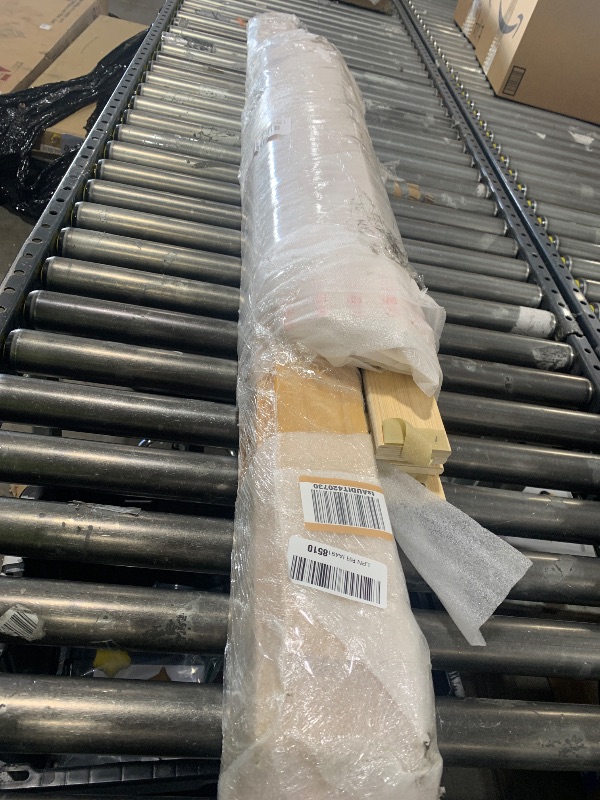 Photo 1 of [SOLD FOR PARTS] ZINUS Moiz Wood Platform Bed Frame, Wood Slat Support, No Box Spring Needed, Easy Assembly, Natural, Twin