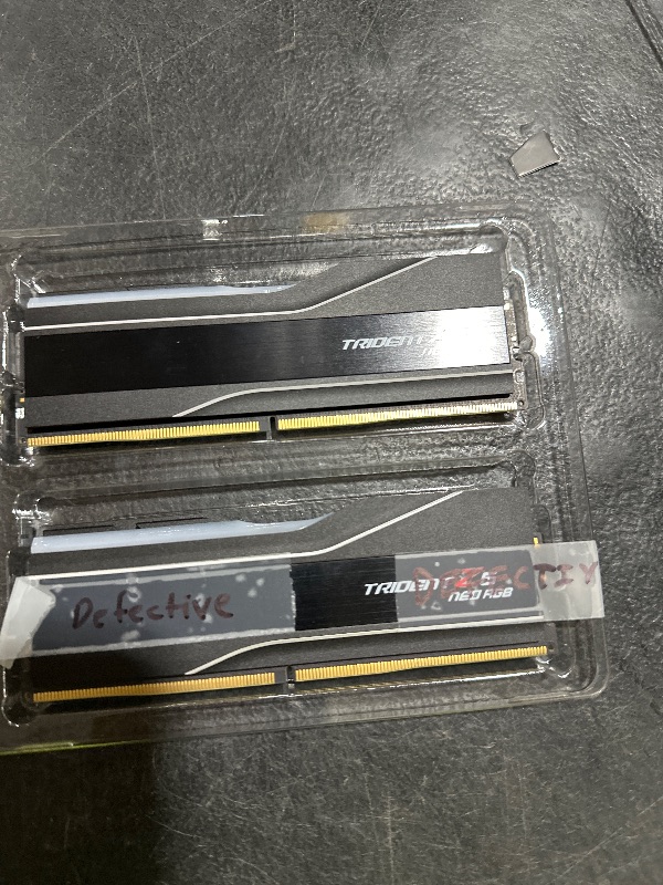 Photo 1 of G.SKILL Trident Z5 Neo RGB Series DDR5 RAM (AMD Expo) 32GB (2x16GB) 6400MT/s CL30-39-39-102 1.40V Desktop Computer Memory U-DIMM - Matte Black (F5-6400J3039G16GX2-TZ5NR)