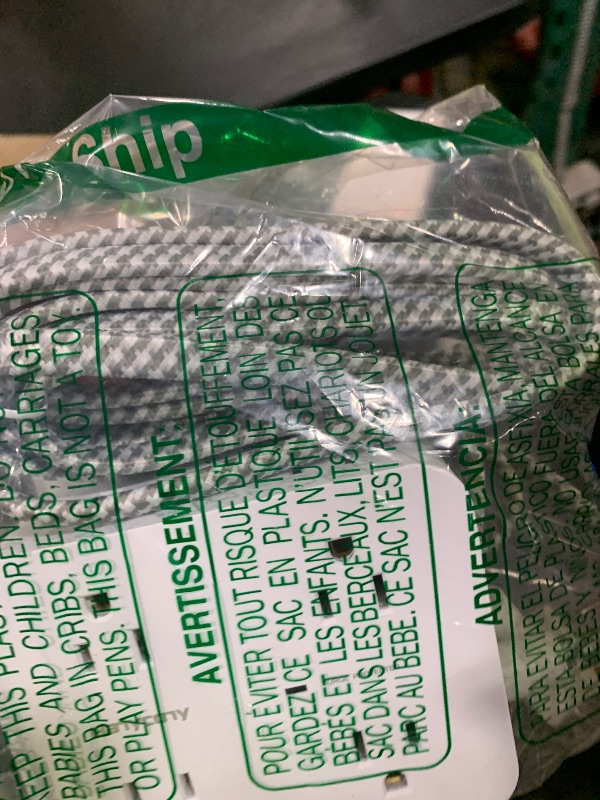 Photo 1 of 10 Ft Surge Protector Power Strip, HANYCONY Extension Cord with 8 AC Outlets 4 USB (2 USB C) Ports, Flat Plug, Wall Mount Desk USB Charging Station for Home