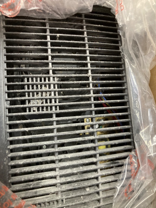 Photo 1 of ***Need to be clean, is very dirty***
Honeywell HeatGenius Ceramic Heater, Black – Easy to Use Space Heater with Multi-Directional Heating, Digital Controls and Programmable Thermostat