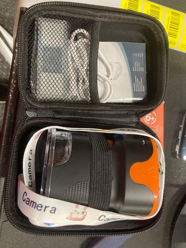 Photo 1 of 1000X Handheld Microscope for Kids 4K 2.0" Screen Rechargeable Mini Pocket Digital Microscopes w/Slides Kit Portable Edu Gift Age 4-6 8-12 Children Students