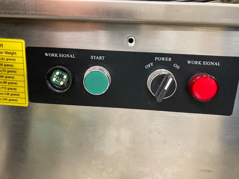 Photo 1 of ***PARTS ONLY***VEVOR Dough Divider,20PCS Electric Dough Divider Machine,2.12oz-9.17oz Equal Dough Press Dough Cutting with 304 SS Tray and Copper Motor Divider for Bakery,Restaurant,Commercial Food Preparation