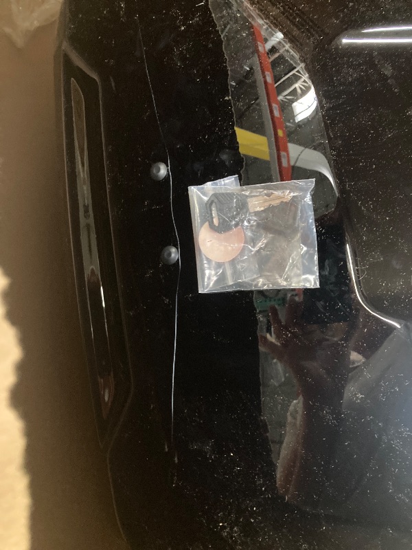 Photo 1 of ***HAS 12" CRACK ON ONE END-SEE PICS***Thule Motion 3 XXL Roof Box