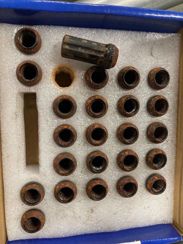 Photo 1 of **RUSTY**TAGMORE 24pcs M14x1.5 Spline Lug Nuts - Compatible with Chevrolet Tahoe/Suburban/Silverado, GMC Yukon/Sierra 1500, Ford Expedition, One-Piece Design Factory Wheel Lug Nut Set with Socket Key (Black)
