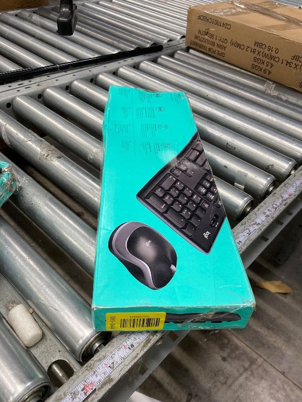 Photo 1 of **It is used, it is missing a part and it is not known if it works 100% because it did not come with the connector***Logitech MK270 Wireless Keyboard and Mouse Combo for Windows, 2.4 GHz, 8 Multimedia Keys, PC, Laptop, Wireless Keyboard Compact Mouse Comb