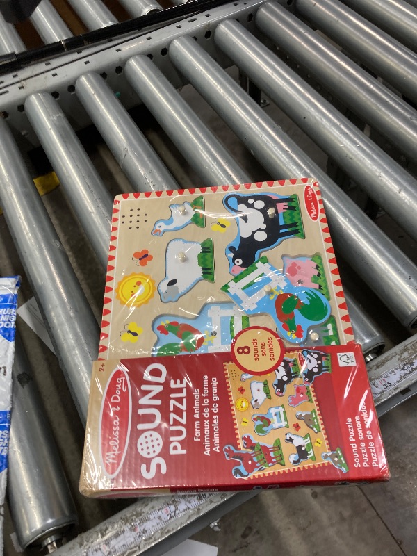 Photo 1 of **used**Melissa & Doug Farm Animals Sound Puzzle - Wooden Peg Puzzle with Sound Effects (8 pcs)