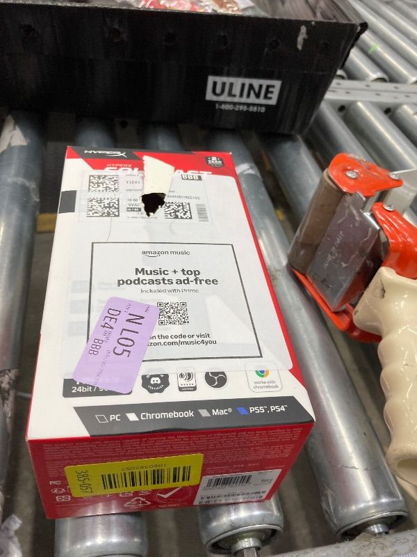 Photo 1 of **It is used, it is missing a part and it is not known if it works 100% because it did not come with the connector***HyperX SoloCast – USB Condenser Gaming Microphone, for PC, PS4, PS5 and Mac, Tap-to-Mute Sensor, Cardioid Polar Pattern, great for Streami