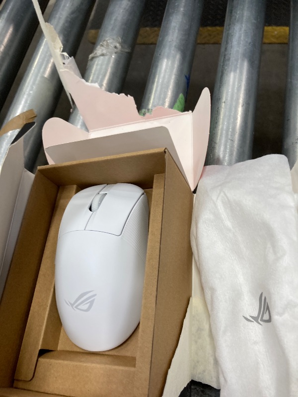 Photo 1 of ***It is used, it is missing a part and it is not known if it works 100% because it did not come with the connector****ASUS ROG Keris II Ace Wireless Gaming Mouse – Right-Handed Ergonomic, 54g, Tri-Mode Connectivity, 42K DPI, up to 107Hr Battery, PC/Mac S