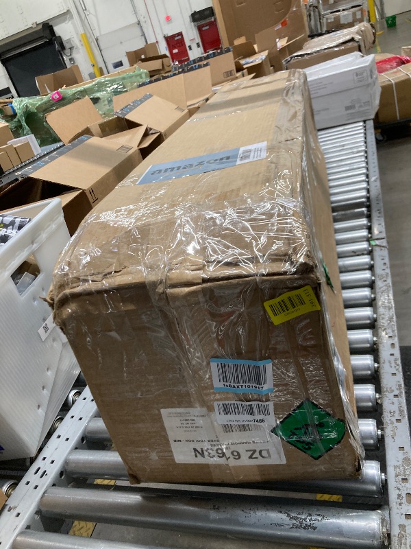 Photo 1 of *LOCKED/No keys* Dee Zee DZ6163N Specialty Series Narrow Crossover Tool Box