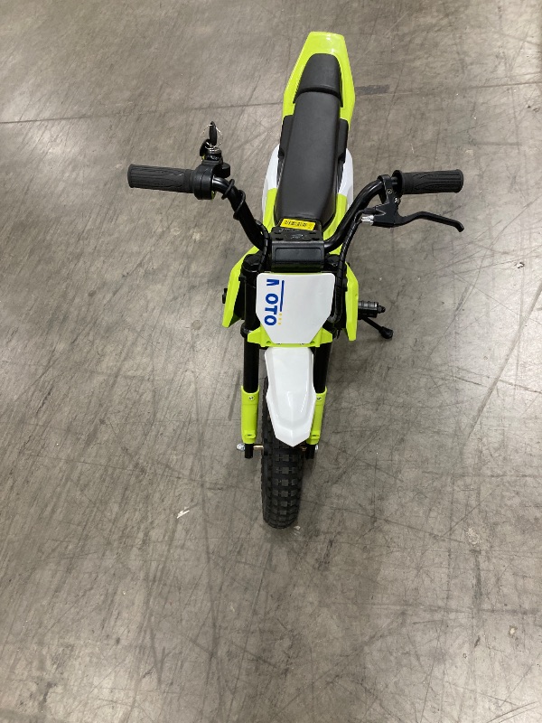 Photo 1 of ***PARTS ONLY/MISSING CHARGER/NO BOX**CEJEU ELECTRIC MOTORCYCLE TOY RIDE ON THREE SPEED REG SPEED OF 16 KILOMETERES  GREEEN 24V5AH*1