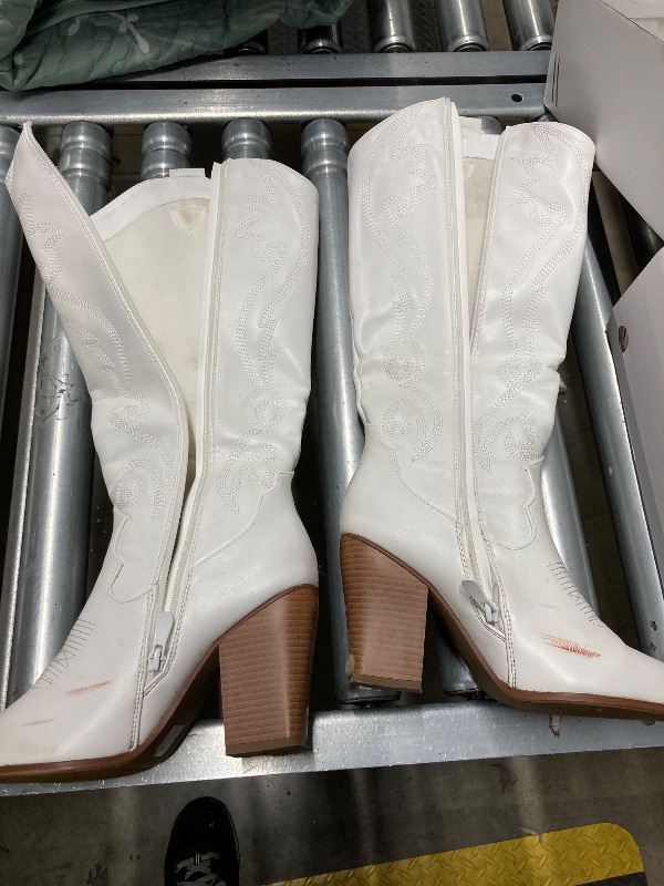 Photo 1 of **USED WITH MARKS-SEE PICS**DREAM PAIRS Cowboy Boots For Women, Comfortable Pull On Zipper Chunky Heel Pointed Toe Embroidered Western Cowgirl Knee High Boots,Size 8.5,White,SDKB2302W