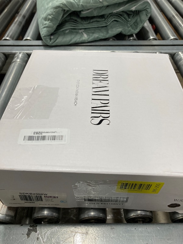 Photo 1 of **USED WITH MARKS-SEE PICS**DREAM PAIRS Cowboy Boots For Women, Comfortable Pull On Zipper Chunky Heel Pointed Toe Embroidered Western Cowgirl Knee High Boots,Size 8.5,White,SDKB2302W