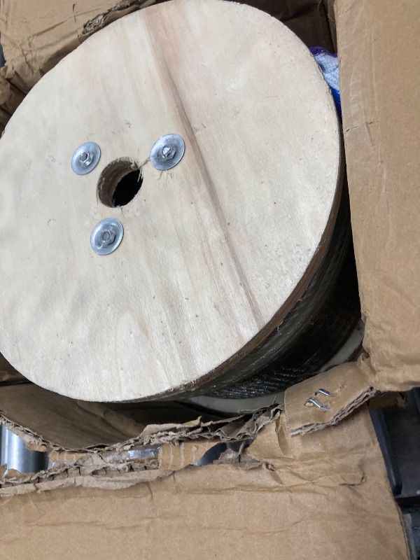 Photo 1 of 1/4" Stainless Steel Cable,7x19 Strand Aircraft Wire Rope,Cable for Heavy Duty Applications,Outdoor Pulley Cables,Deck Railing, with Gloves,Breaking Strength 6400 Ibs,600FT