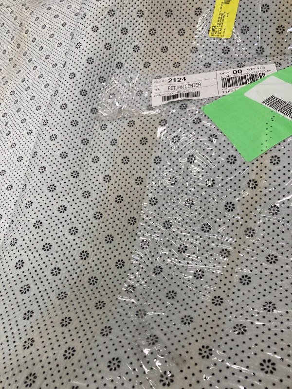 Photo 1 of ***LIGHT STAINS ON BACK ONLY OF CARPET***SHAGGY Area Rug, 5' x 8'***LIGHT STAINS ON BACK ONLY OF CARPET***