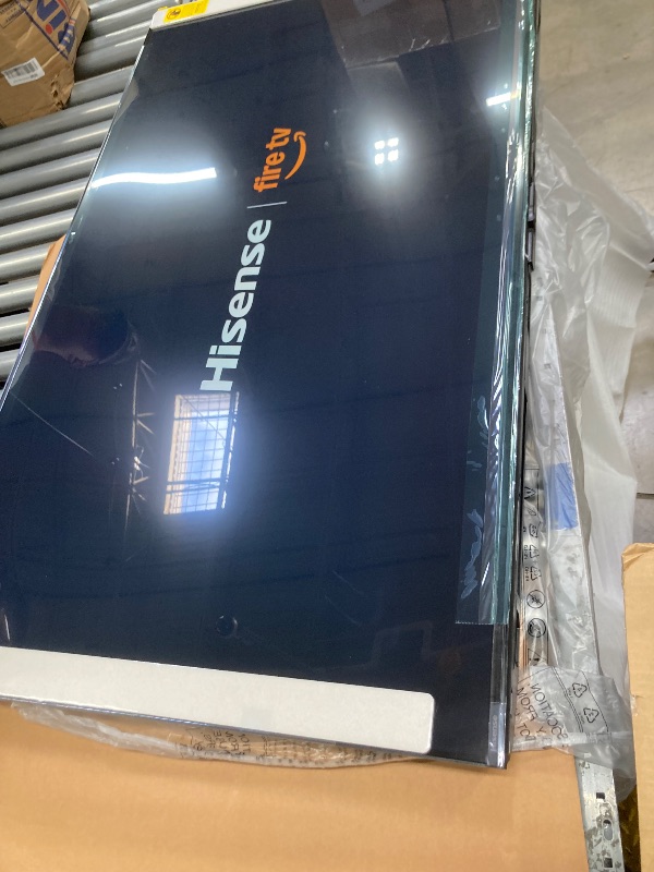 Photo 1 of ***BROKEN*NON RETURNABLE*NON REFUNADABLE*NO EXCEPTIONS***
Roku Smart TV 2025 – 65-Inch Select Series, 4K HDR TV – RokuTV with Enhanced Voice Remote – Flat Screen LED Television with Wi-Fi for Streaming Live Local News, Sports, Family Entertainment***BROKE