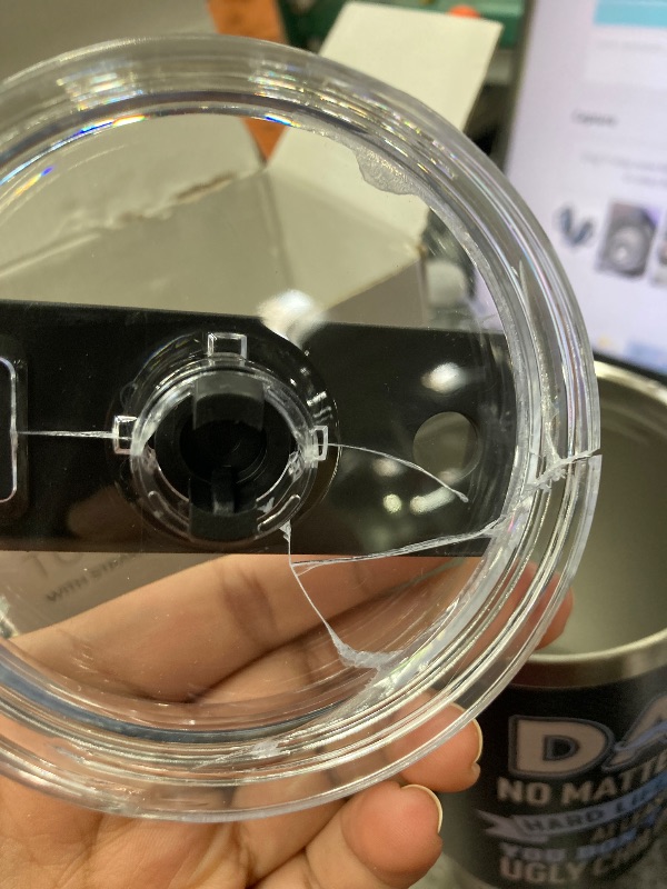 Photo 1 of *** THE LID IS BROKEN***
34HD Funny Dad Tumbler with Handle, 40oz Stainless Steel Travel Mug with Lid and Straw, Best Dad Ever Cup for Father's Appreciation, Birthday, or Holiday Gift Christmas Gift