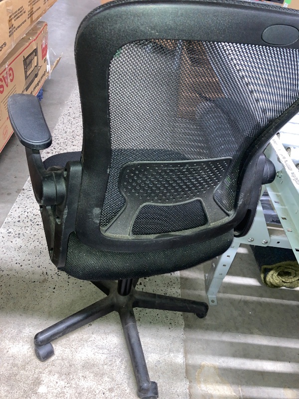 Photo 1 of **THIS CHAIR NEEDS CLEANING, IT'S VERY DUSTY**
BLACK OFFICE CHAIR