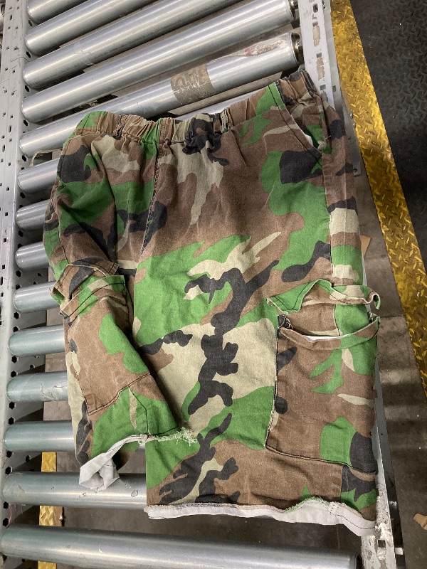 Photo 1 of MENS 4XL CAMO SHORTS WITH ELASTIC WAIST AND POCKETS.