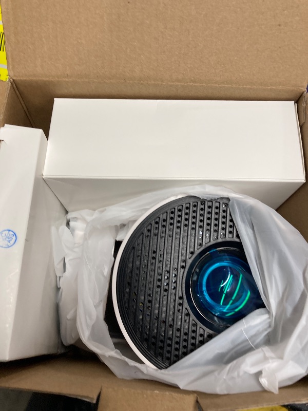 Photo 1 of ?Electric Focus?Magcubic Mini Projector 4K Support, Portable Projector with WiFi 6 and Bluetooth 5.4, Smart Proyector, 5W Soundbase Speaker, 180° Rotation for Home Theater HY300 Ultra