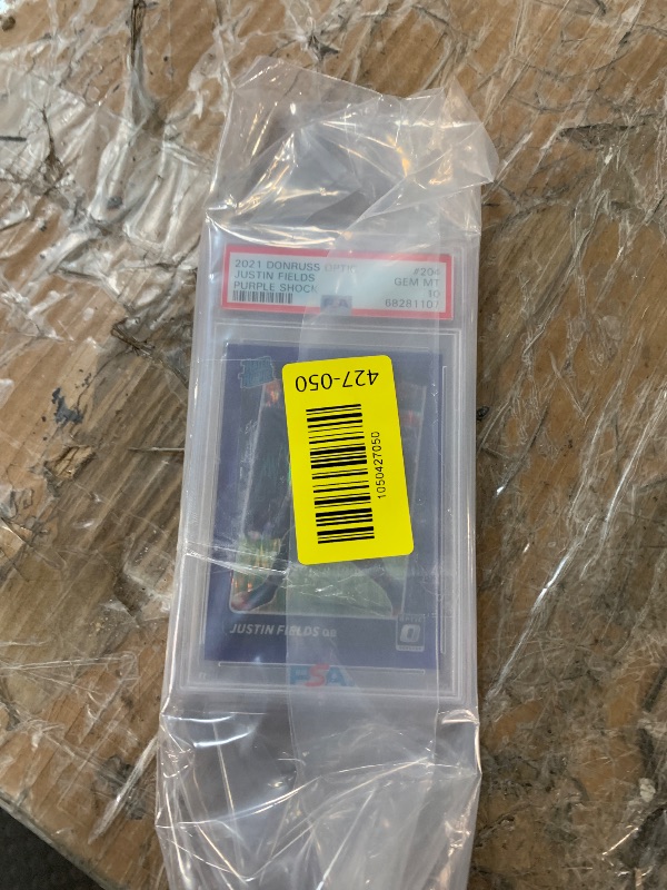 Photo 1 of PSA 10 Justin Fields [Purple Shock] #204 (Rookie) 2021 Panini Donruss Optic