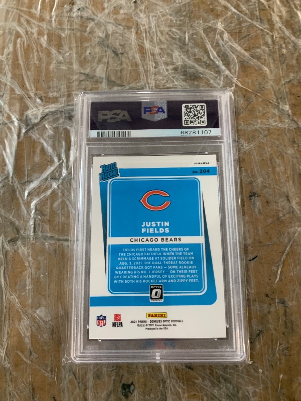 Photo 1 of PSA 10 Justin Fields [Purple Shock] #204 (Rookie) 2021 Panini Donruss Optic