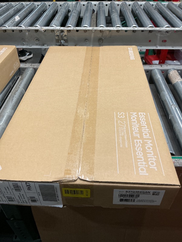 Photo 1 of ***FACTORY SEALED - OPENED FOR INSPECTION***
Samsung 27" (S30GD) Essential Monitor with IPS Panel and Tilt Only Stand, 100Hz Refresh Rate, Ergonomic Design, Advanced Eye Care, Game Mode, LS27D304GANXZA