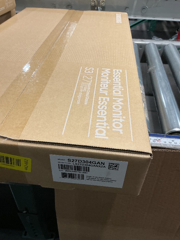 Photo 1 of ***FACTORY SEALED - OPENED FOR INSPECTION***
Samsung 27" (S30GD) Essential Monitor with IPS Panel and Tilt Only Stand, 100Hz Refresh Rate, Ergonomic Design, Advanced Eye Care, Game Mode, LS27D304GANXZA