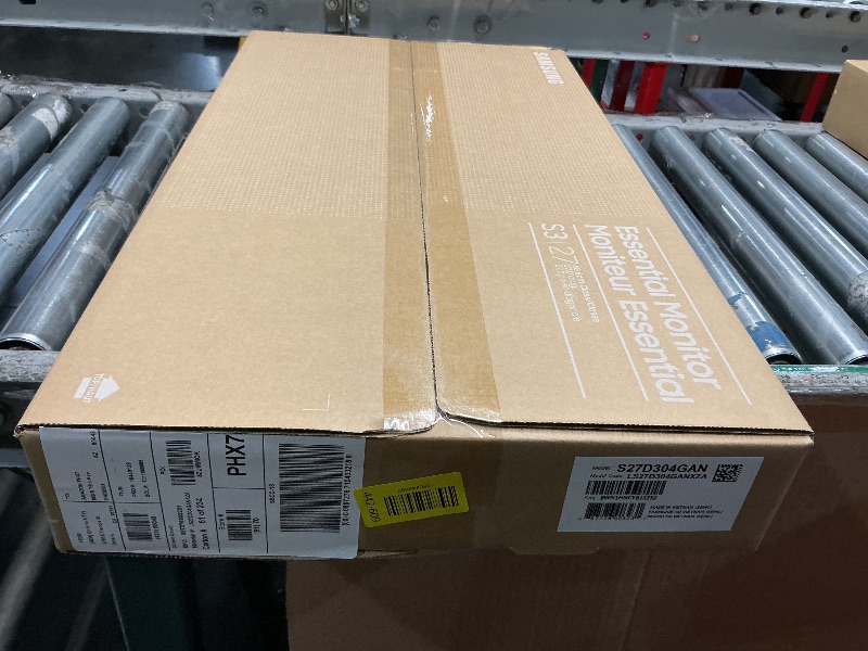 Photo 1 of ***FACTORY SEALED - OPENED FOR INSPECTION***
Samsung 27" (S30GD) Essential Monitor with IPS Panel and Tilt Only Stand, 100Hz Refresh Rate, Ergonomic Design, Advanced Eye Care, Game Mode, LS27D304GANXZA