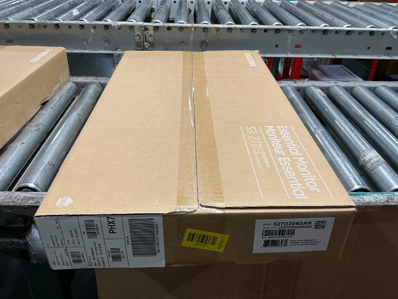 Photo 1 of ***FACTORY SEALED - OPENED FOR INSPECTION***
Samsung 27" (S30GD) Essential Monitor with IPS Panel and Tilt Only Stand, 100Hz Refresh Rate, Ergonomic Design, Advanced Eye Care, Game Mode, LS27D304GANXZA