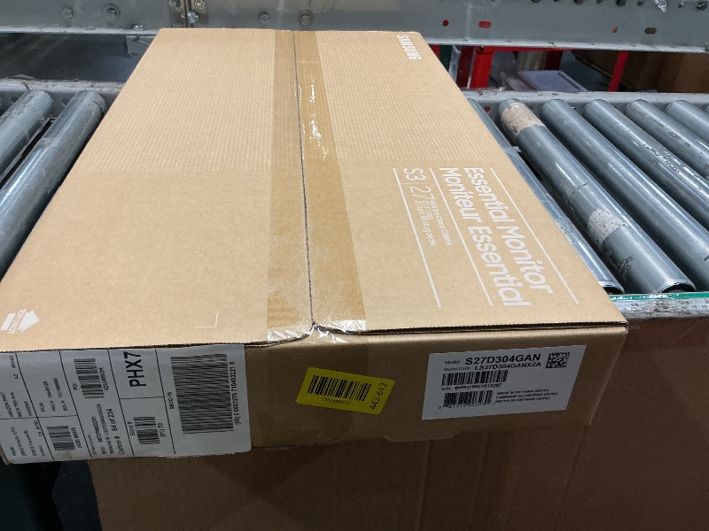 Photo 1 of ***FACTORY SEALED - OPENED FOR INSPECTION***
Samsung 27" (S30GD) Essential Monitor with IPS Panel and Tilt Only Stand, 100Hz Refresh Rate, Ergonomic Design, Advanced Eye Care, Game Mode, LS27D304GANXZA
