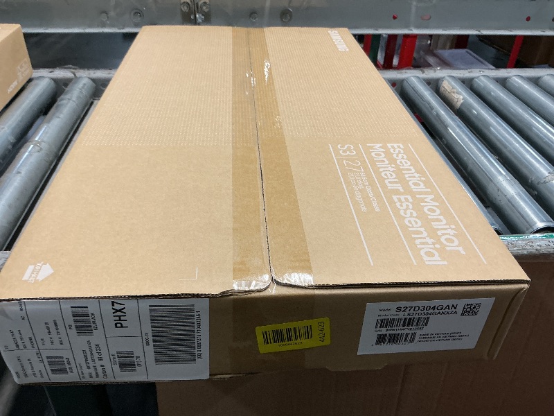 Photo 1 of ***FACTORY SEALED - OPENED FOR INSPECTION***
Samsung 27" (S30GD) Essential Monitor with IPS Panel and Tilt Only Stand, 100Hz Refresh Rate, Ergonomic Design, Advanced Eye Care, Game Mode, LS27D304GANXZA