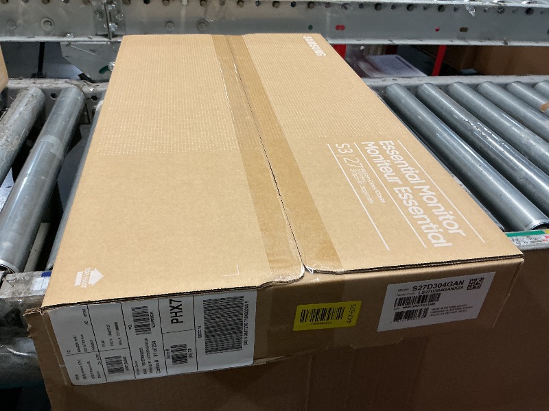 Photo 1 of ***FACTORY SEALED - OPENED FOR INSPECTION***
Samsung 27" (S30GD) Essential Monitor with IPS Panel and Tilt Only Stand, 100Hz Refresh Rate, Ergonomic Design, Advanced Eye Care, Game Mode, LS27D304GANXZA