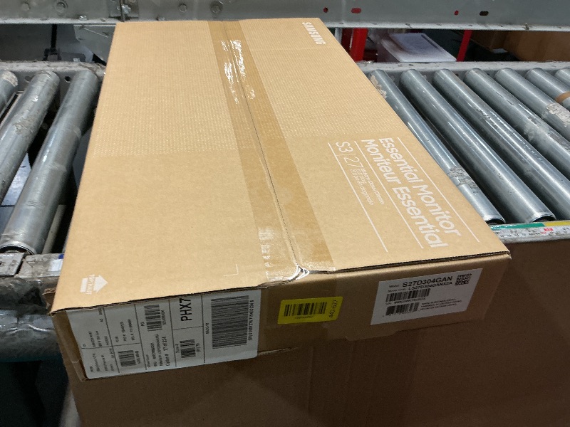 Photo 1 of ***FACTORY SEALED - OPENED FOR INSPECTION***
Samsung 27" (S30GD) Essential Monitor with IPS Panel and Tilt Only Stand, 100Hz Refresh Rate, Ergonomic Design, Advanced Eye Care, Game Mode, LS27D304GANXZA