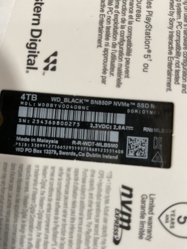 View 2 of ***PARTS ONLY*** ***NONFUNCTIONAL*** WD_BLACK 4TB SN850P NVMe M.2 SSD Officially Licensed Storage Expansion for PS5 Consoles, up to 7,300MB/s, with heatsink - WDBBYV0040BNC-WRSN,Black
